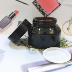 HŨ KEM DƯỠNG THỦY TINH 50G (NÂU XÉO)