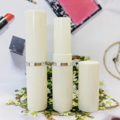 VỎ SON DƯỠNG VIỀN BẠC (MÀU BE)