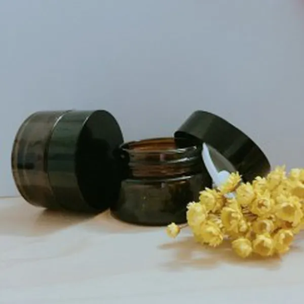 HŨ KEM DƯỠNG THỦY TINH NÂU 20G