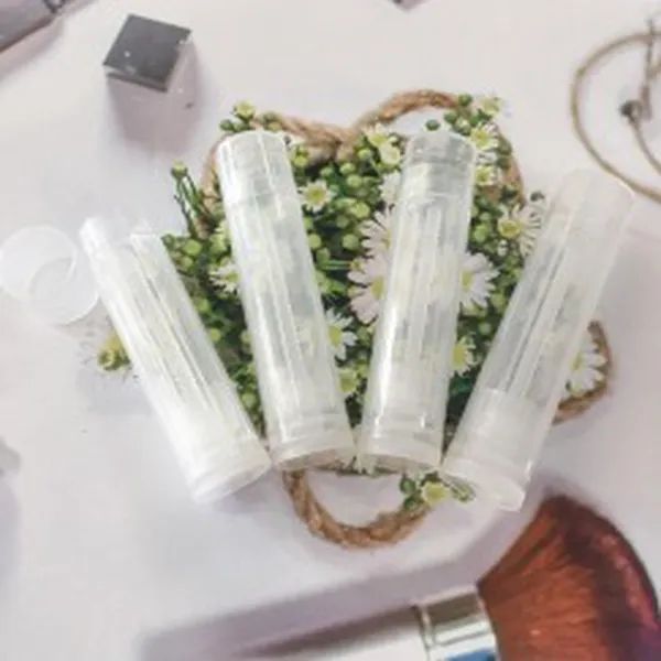 VỎ SON DƯỠNG MINI 18 (TRẮNG TRONG)