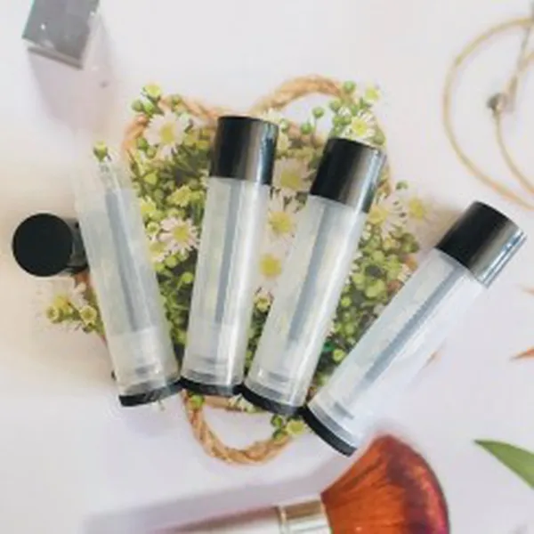 VỎ SON DƯỠNG MINI 19 (ĐEN TRONG)