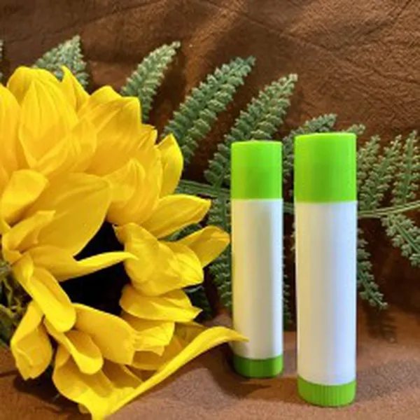 VỎ SON DƯỠNG MINI (TRẮNG NẮP XANH)