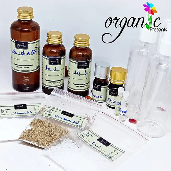 BỘ KIT LÀM SỮA TẮM DẠNG GEL TRONG SUỐT