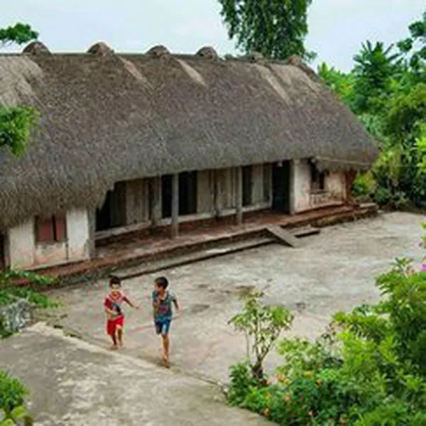 DIRT (HƯƠNG GỖ ẨM)