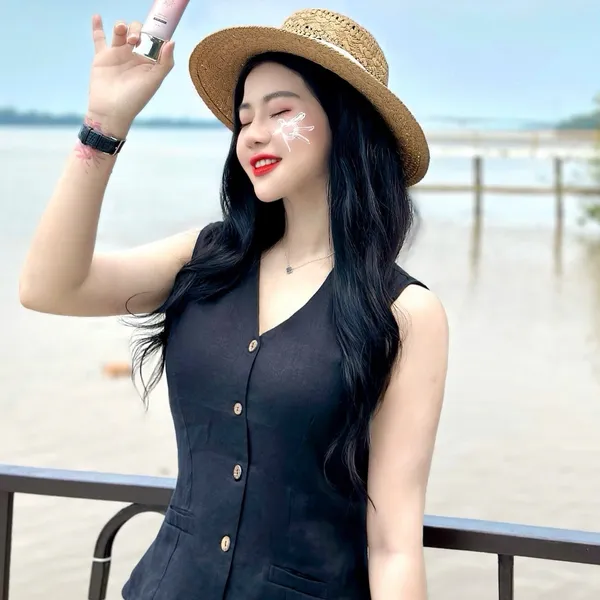Kem Chống Nắng Meiduzi  SPF 50++++ ,Dưỡng Trắng Da Nâng Tone Tức Thời, ngăn ngừa nám da