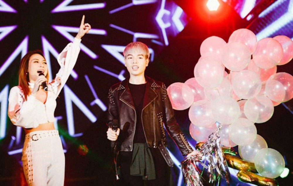 lightstick của ca sĩ đức phúc lightstick của ca sĩ đức phúc