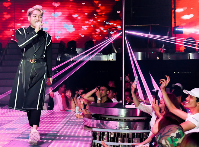 lightstick của ca sĩ đức phúc lightstick của ca sĩ đức phúc