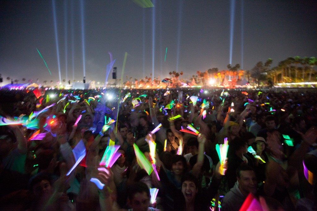 cây dạ quang cổ vũ cây dạ quang cổ vũ