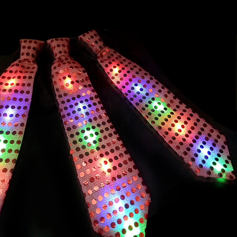 Cà vạt led kim tuyến đỏ Cà vạt led kim tuyến đỏ