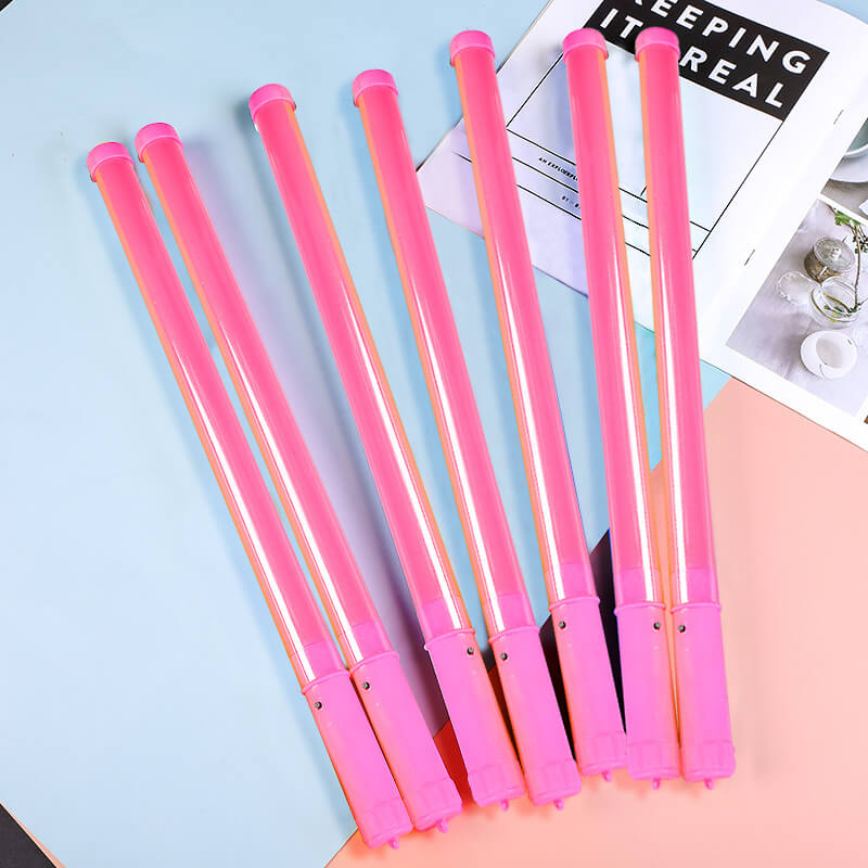 Cây cổ vũ phát sáng led hồng 46cm Cây cổ vũ phát sáng led hồng 46cm