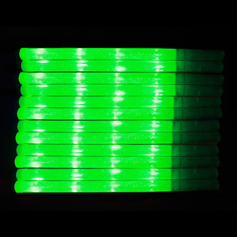 Cây cổ vũ phát sáng xanh lá 46cm Cây cổ vũ phát sáng xanh lá 46cm