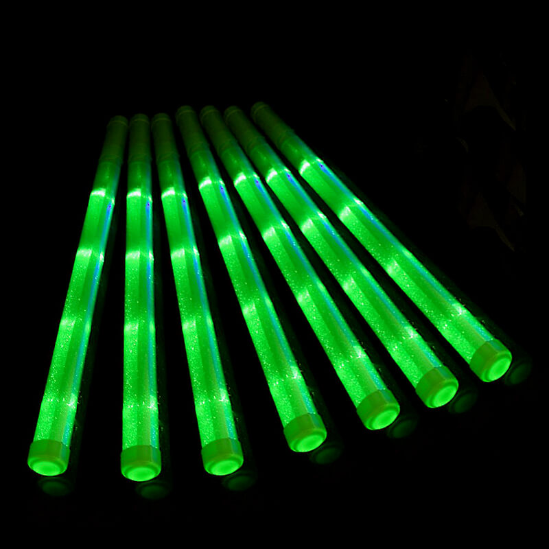 Cây cổ vũ phát sáng xanh lá 46cm Cây cổ vũ phát sáng xanh lá 46cm