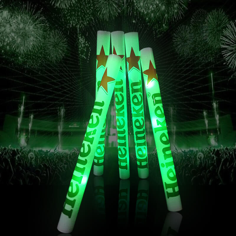 Cây đập cổ vũ in decal Heineken Cây đập cổ vũ in decal Heineken