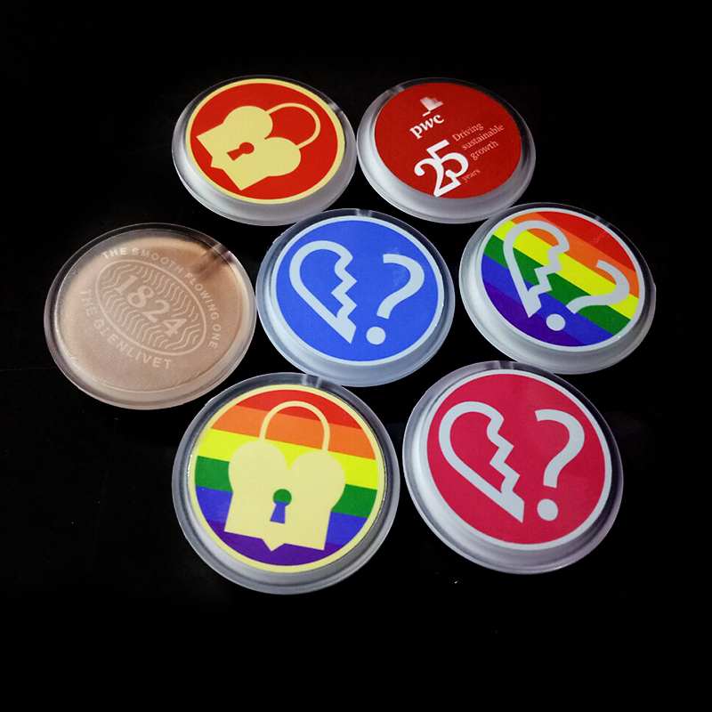 đặt làm huy hiệu cài áo phát sáng led đặt làm huy hiệu cài áo phát sáng led