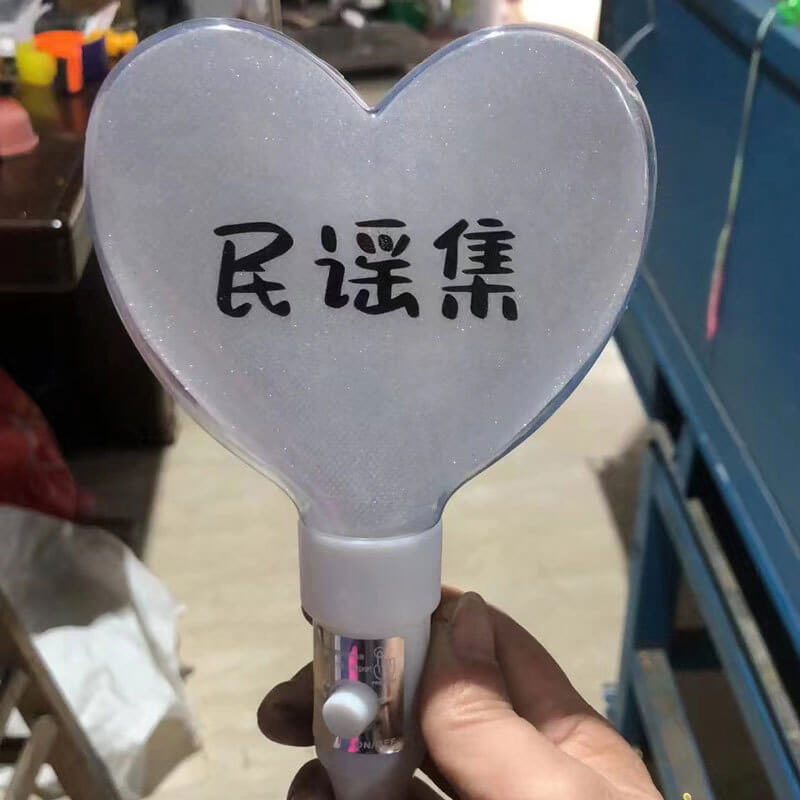 gậy cổ vũ in logo theo yêu cầu gậy cổ vũ in logo theo yêu cầu