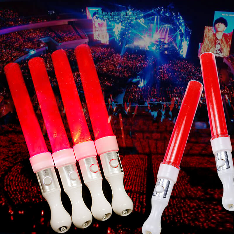 Gậy led cổ vũ kim tuyến đỏ 25cm Gậy led cổ vũ kim tuyến đỏ 25cm
