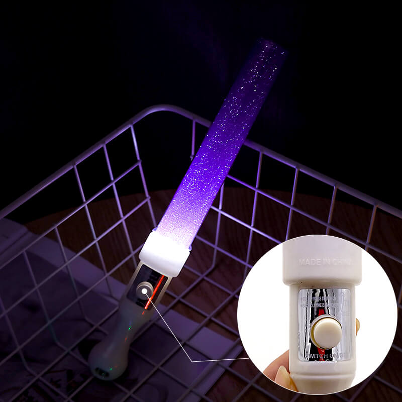 Gậy led cổ vũ kim tuyến tím 25cm Gậy led cổ vũ kim tuyến tím 25cm
