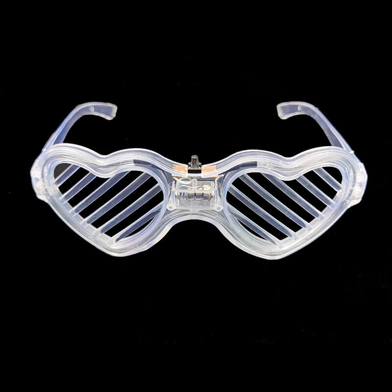 kính đèn led trái tim màu trắng kính đèn led trái tim màu trắng