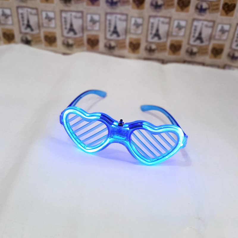 kính đèn led trái tim xanh dương kính đèn led trái tim xanh dương