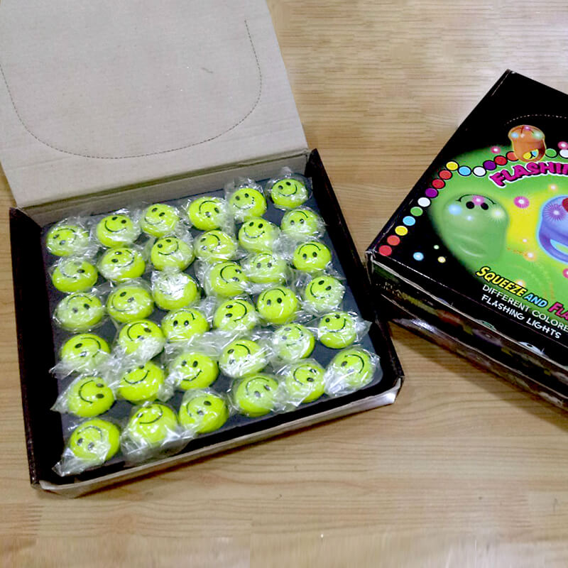 nhẫn đèn led đeo ngón tay hình mặt cười nhẫn đèn led đeo ngón tay hình mặt cười