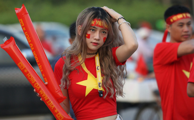 bóng đập cổ vũ nhựa PE dẻo bóng đập cổ vũ nhựa PE dẻo