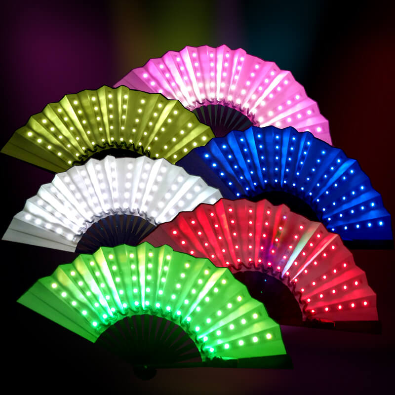 Quạt xếp có đèn led phát sáng Quạt xếp có đèn led phát sáng
