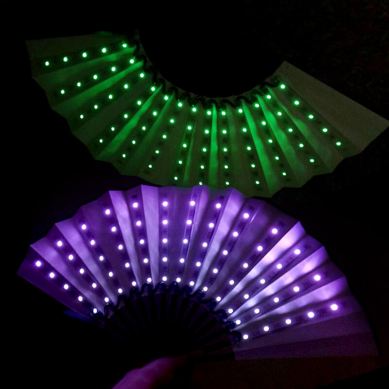 Quạt xếp có đèn led phát sáng Quạt xếp có đèn led phát sáng