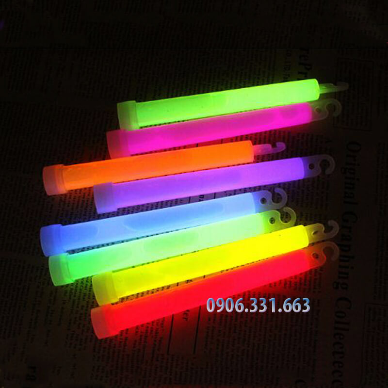 que dạ quang phát sáng que dạ quang phát sáng