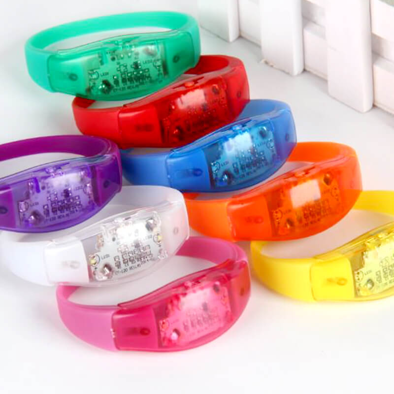 vòng đeo tay cảm ứng phát sáng led vòng đeo tay cảm ứng phát sáng led