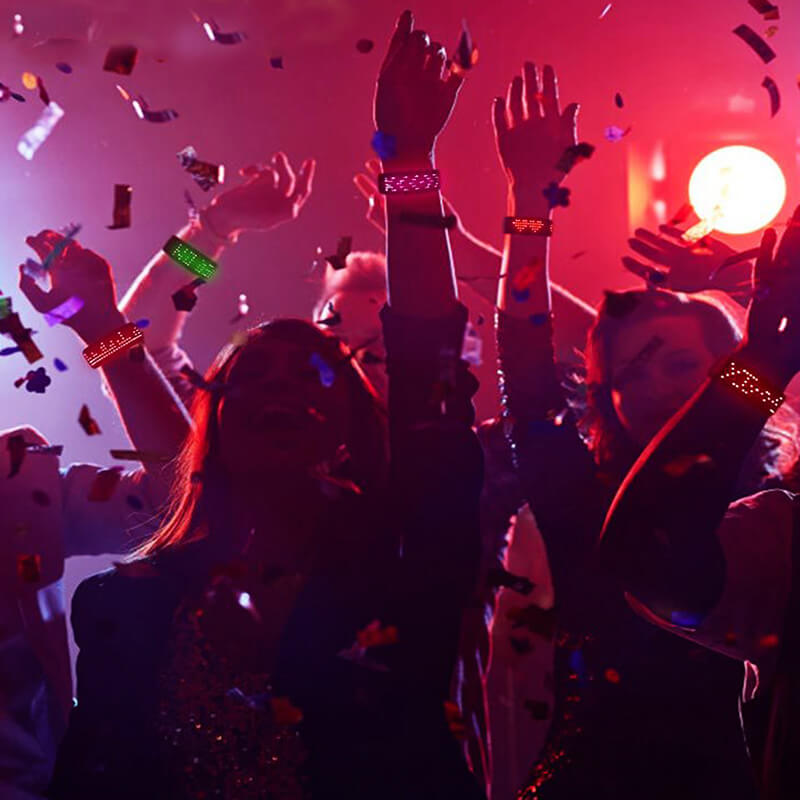 vòng đeo tay đèn led 8 chế độ phát sáng vòng đeo tay đèn led 8 chế độ phát sáng