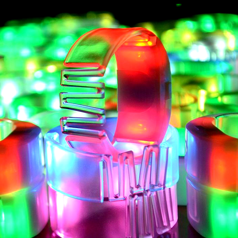 vòng đeo tay phát sáng led 15 màu vòng đeo tay phát sáng led 15 màu