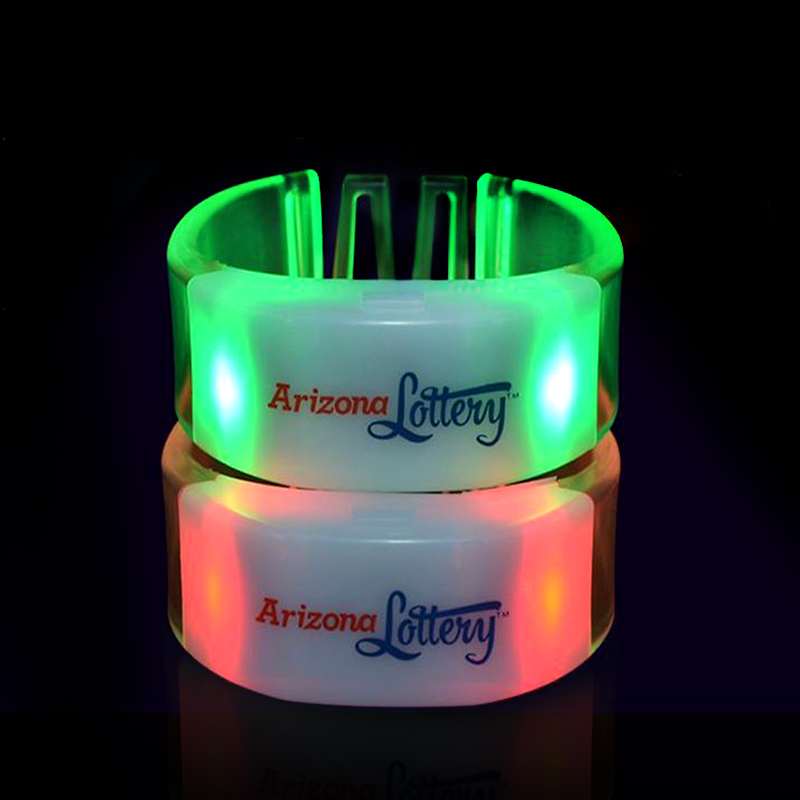 vòng đeo tay phát sáng led 15 màu vòng đeo tay phát sáng led 15 màu