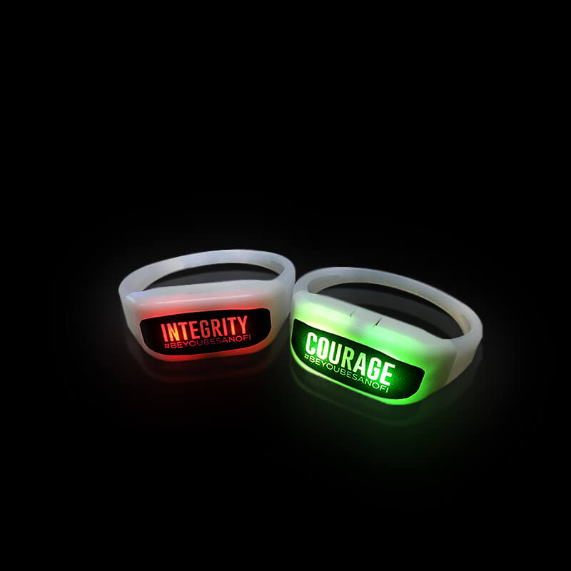 Vòng tay led 15 màu dán decal Vòng tay led 15 màu dán decal