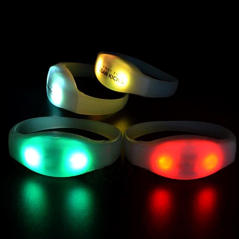 vòng tay led phát sáng vip vòng tay led phát sáng vip