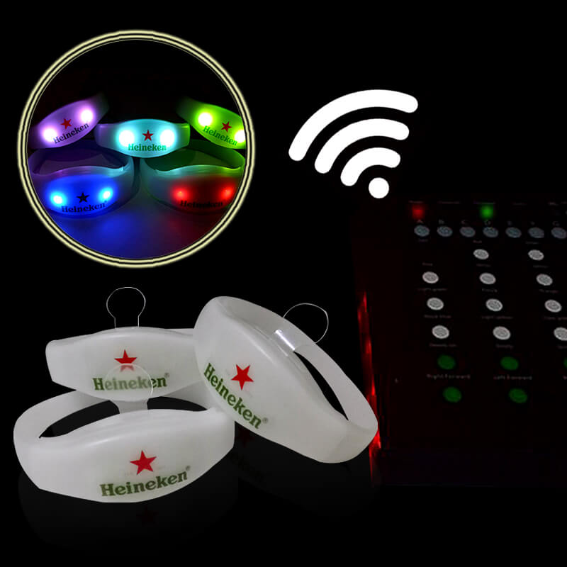 vòng tay led quảng cáo in logo heineken vòng tay led quảng cáo in logo heineken