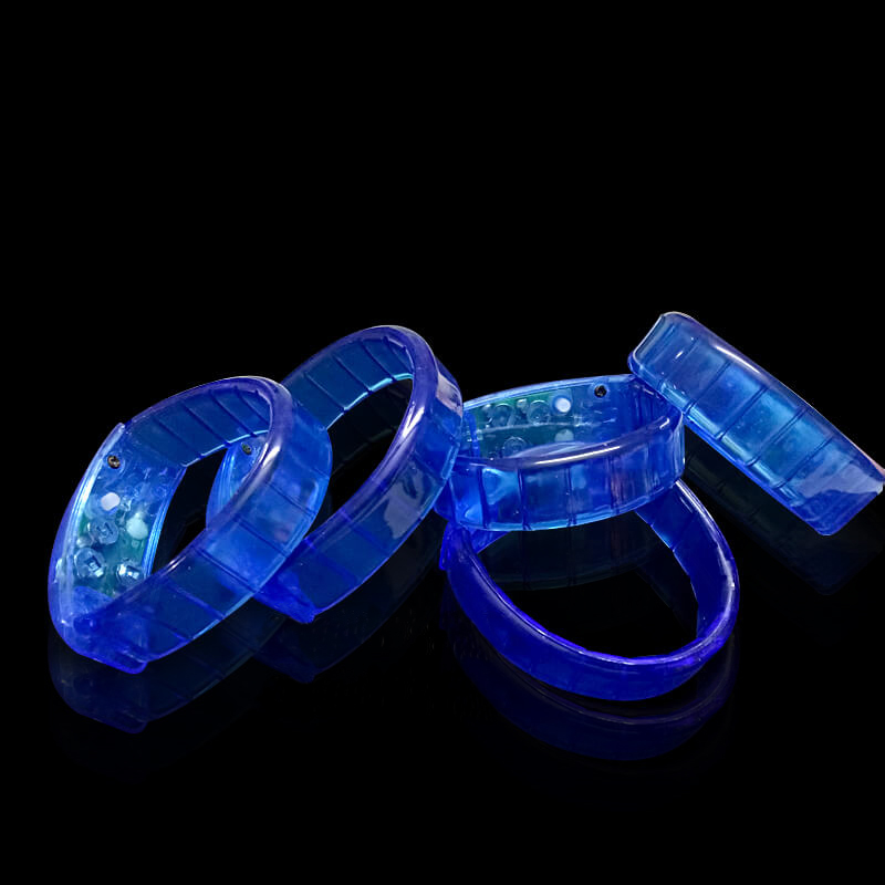 vòng đeo tay phát sáng xanh dương vòng đeo tay phát sáng xanh dương