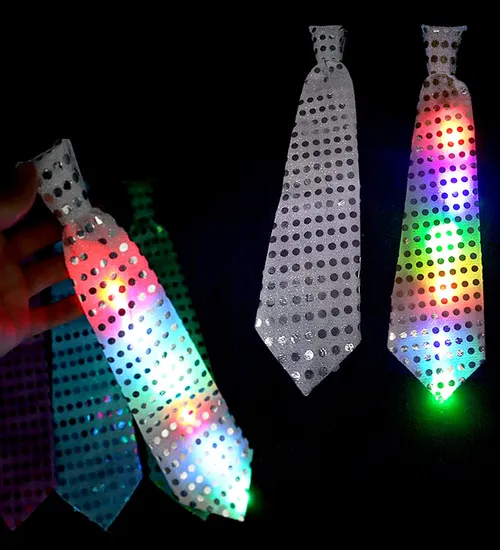 Cà vạt kim tuyến trắng có đèn led