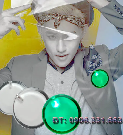 Huy hiệu led màu xanh lá