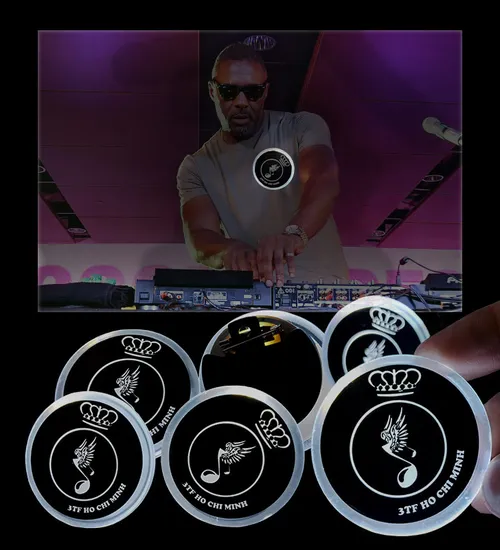 Làm huy hiệu logo công ty