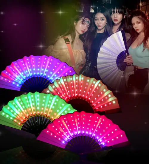 Quạt xếp có đèn led phát sáng
