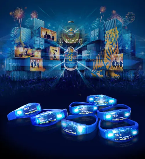 Vòng đeo tay cảm ứng led xanh dương