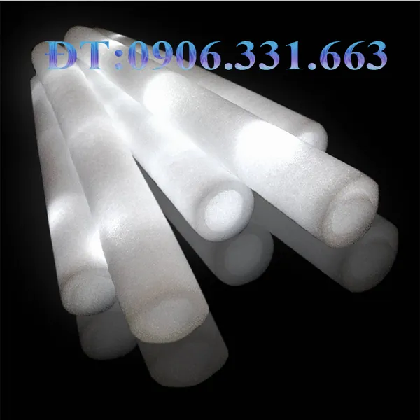 Gậy cổ vũ phát sáng màu trắng – Bí quyết thổi bùng không khí sự kiện đêm