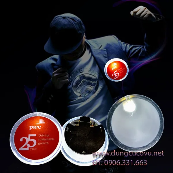 Huy hiệu cài áo