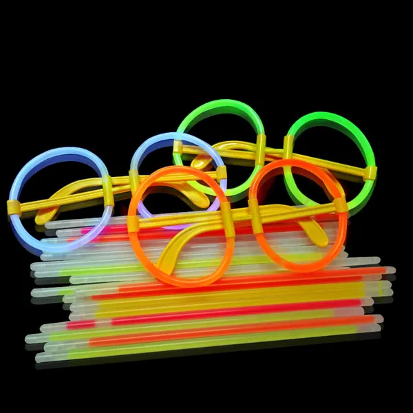 Mắt kính gọng tròn dạ quang phát sáng