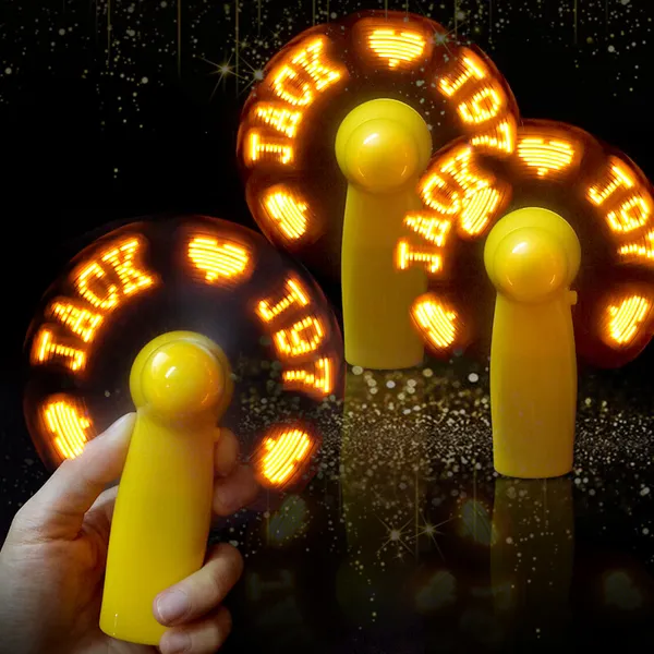 Quạt đèn led tạo chữ
