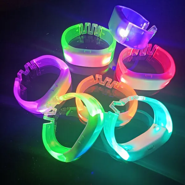 Vòng tay led giá rẻ