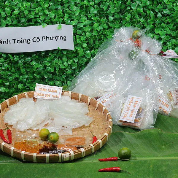 Bánh tráng xâu phơi sương sốt thái