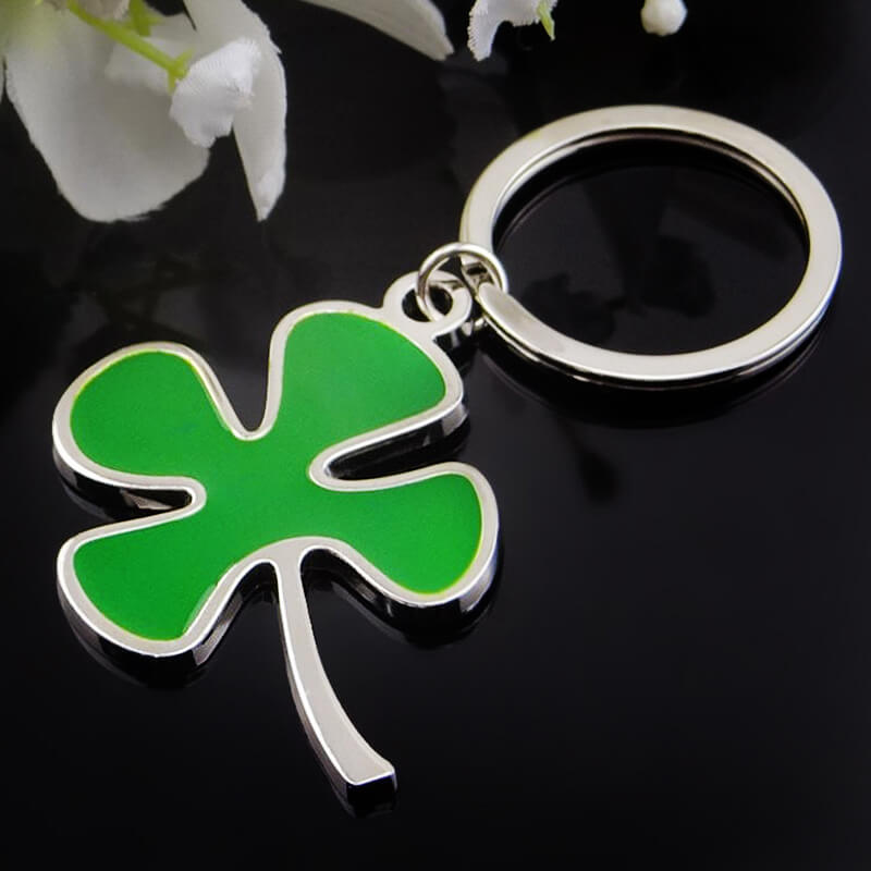 Móc chìa khóa cỏ 4 lá Móc chìa khóa cỏ 4 lá