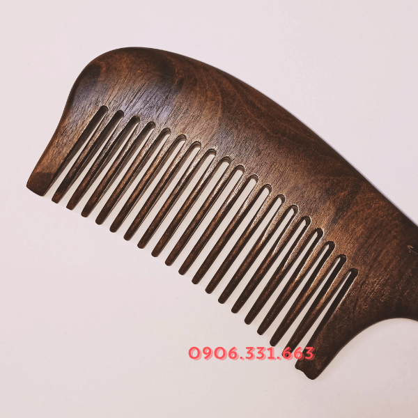 Lược gỗ đàn hương đôi chim uyên ương Lược gỗ đàn hương đôi chim uyên ương