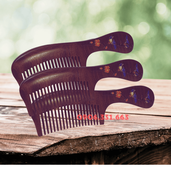 Lược gỗ đàn hương đôi chim uyên ương Lược gỗ đàn hương đôi chim uyên ương